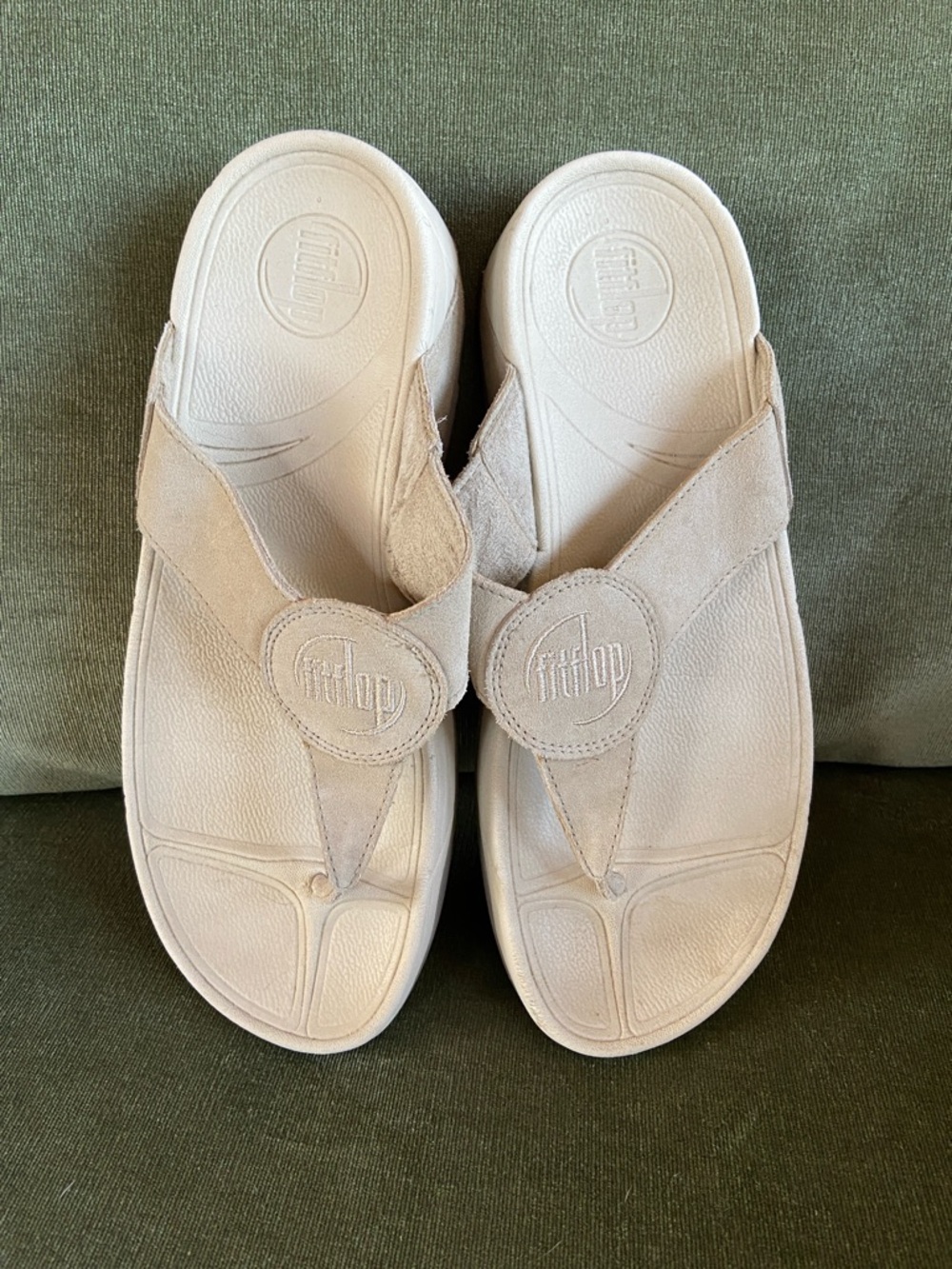 FitFlop Sandals in Light Beige Suede